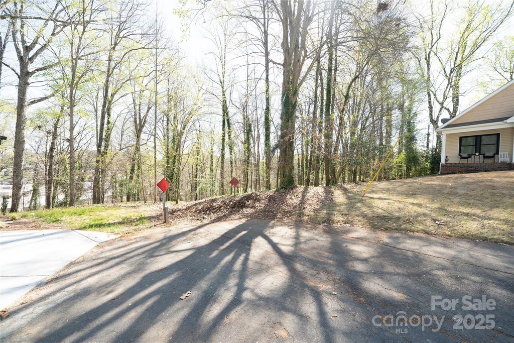 534 Pierson Drive, Charlotte, NC 28205