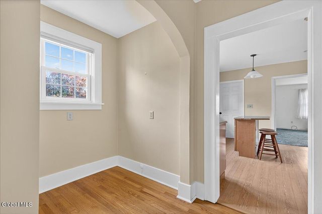 1158 Hedgewood Lane, Niskayuna, NY 12309