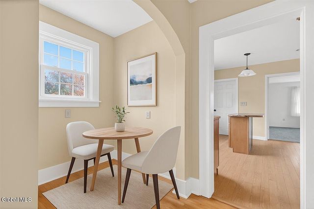 1158 Hedgewood Lane, Niskayuna, NY 12309