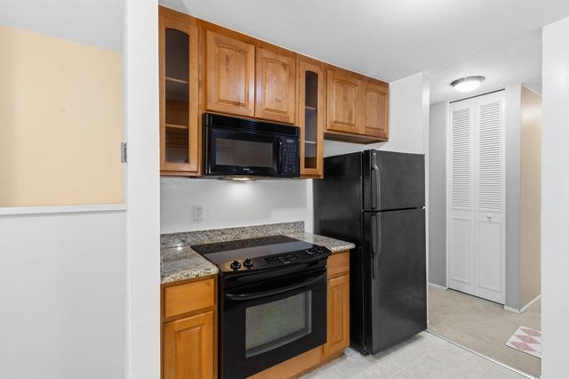 2562 2562 Walnut Blvd 68, Walnut Creek, CA 94596