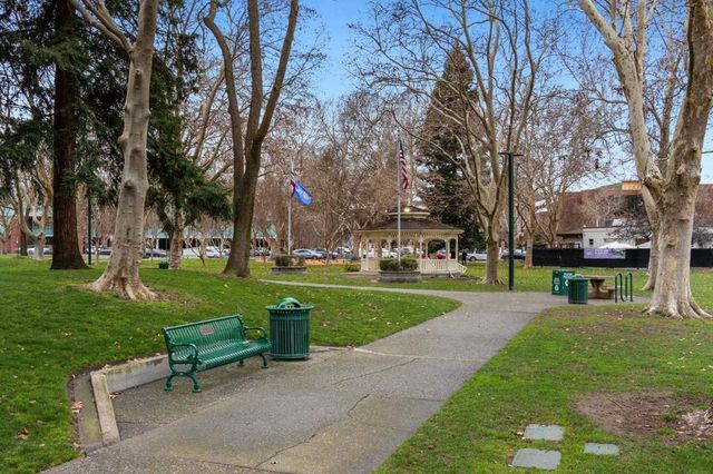 2562 2562 Walnut Blvd 68, Walnut Creek, CA 94596