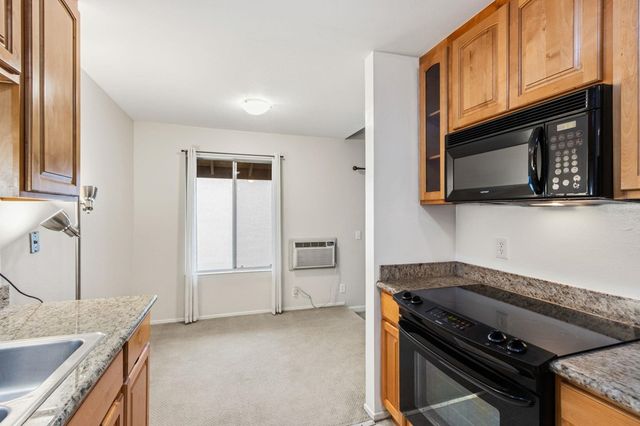 2562 2562 Walnut Blvd 68, Walnut Creek, CA 94596