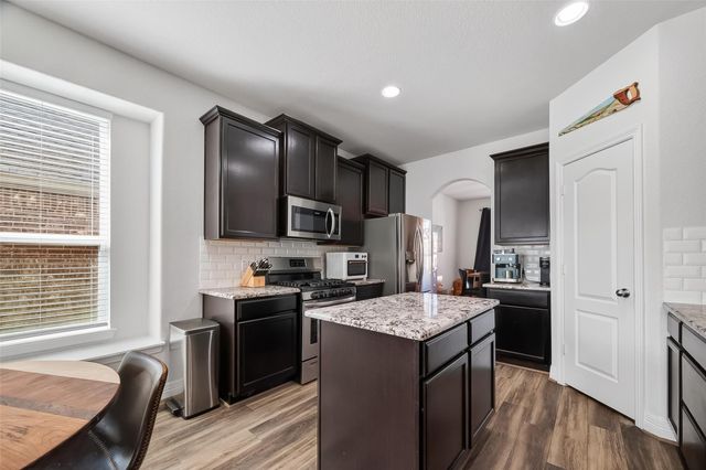 5195 Dry Hollow Drive, Alvin, TX 77511