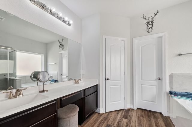 5195 Dry Hollow Drive, Alvin, TX 77511