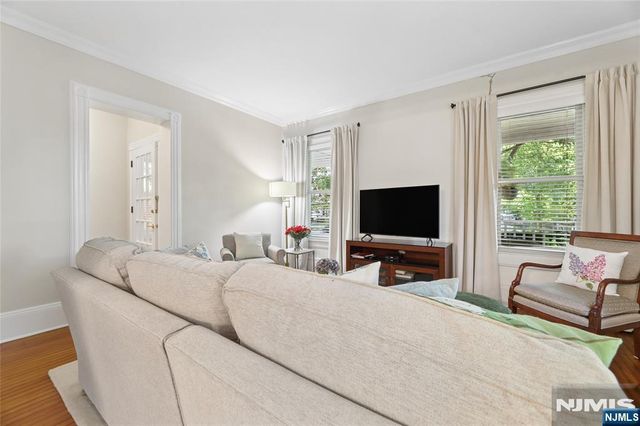 526 Oradell Avenue, Oradell, NJ 07649