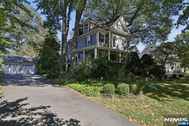 526 Oradell Avenue, Oradell, NJ 07649