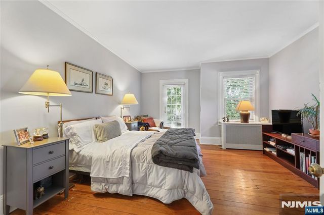 526 Oradell Avenue, Oradell, NJ 07649