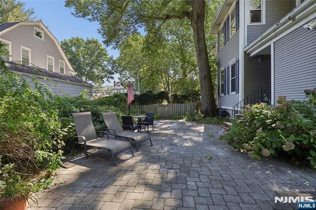 526 Oradell Avenue, Oradell, NJ 07649