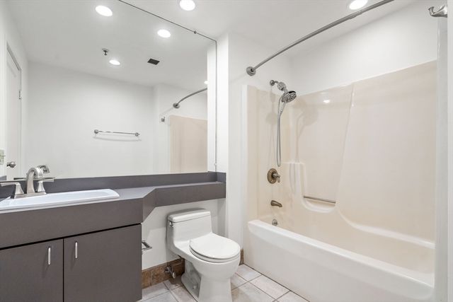 1 Adams 401, Quincy, MA 02169