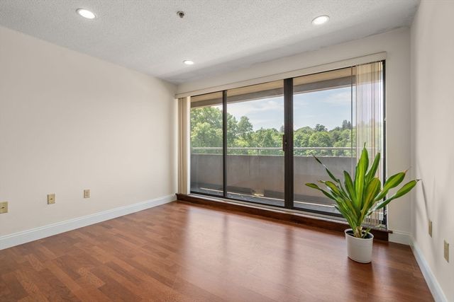 1 Adams 401, Quincy, MA 02169
