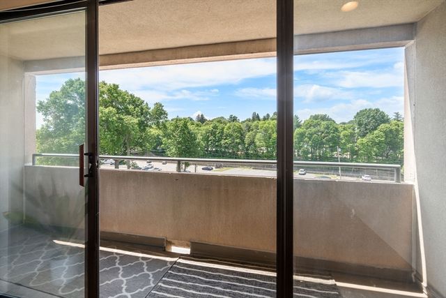 1 Adams 401, Quincy, MA 02169