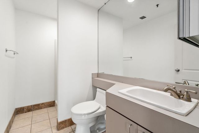 1 Adams 401, Quincy, MA 02169