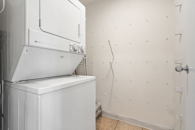 1 Adams 401, Quincy, MA 02169