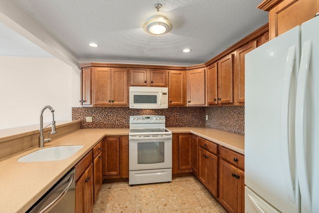 1 Adams 401, Quincy, MA 02169