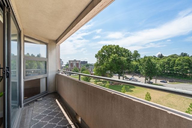 1 Adams 401, Quincy, MA 02169