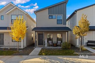 971 S Wavetrain Ave, Boise, ID 83709
