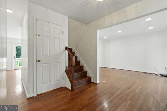 9317 HOBART ST, Springdale, MD 20774