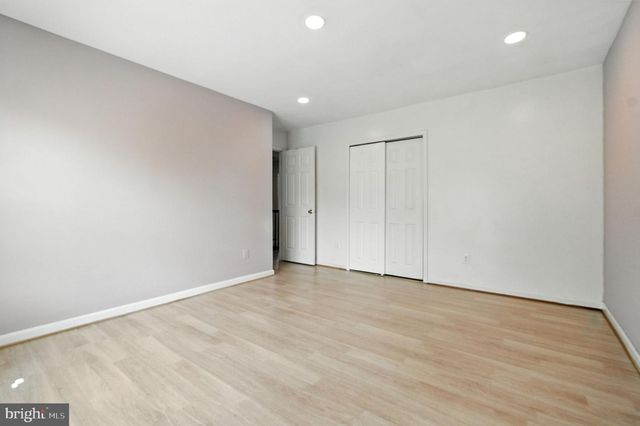 9317 HOBART ST, Springdale, MD 20774
