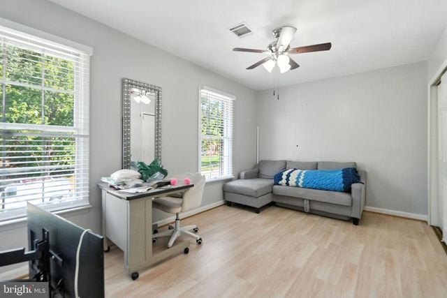 9317 HOBART ST, Springdale, MD 20774
