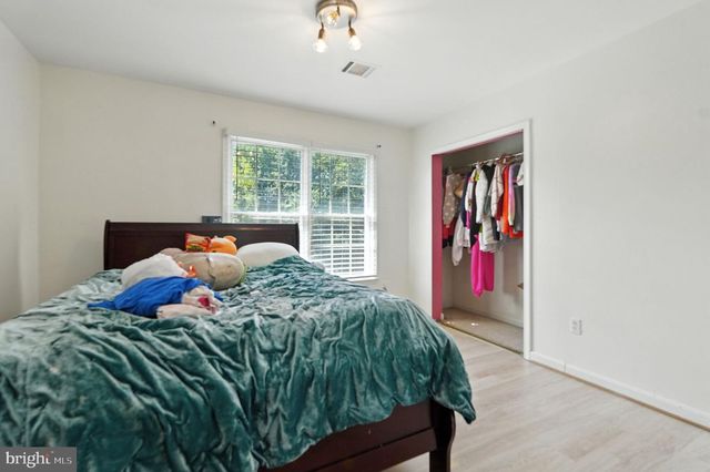 9317 HOBART ST, Springdale, MD 20774