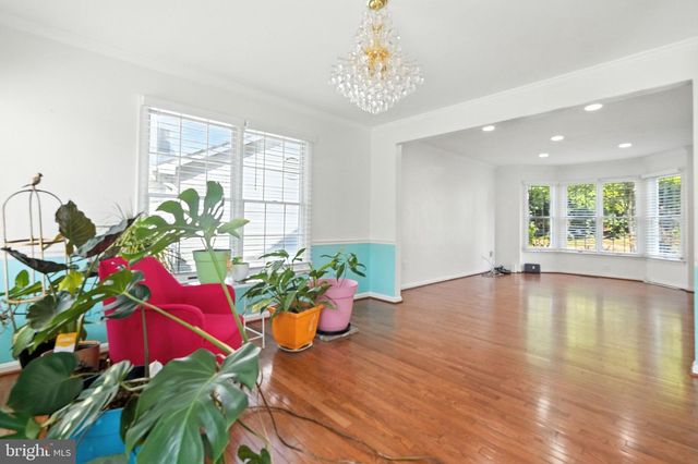 9317 HOBART ST, Springdale, MD 20774