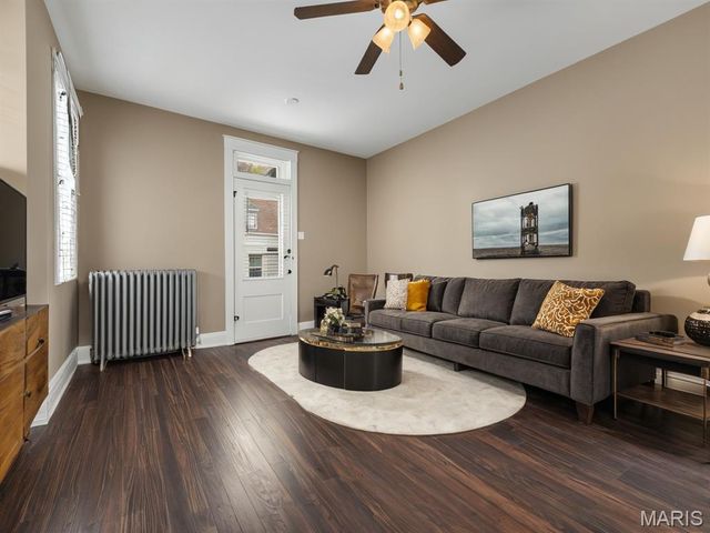 210 E Laurel Street, Millstadt, IL 62260