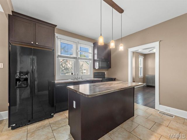 210 E Laurel Street, Millstadt, IL 62260
