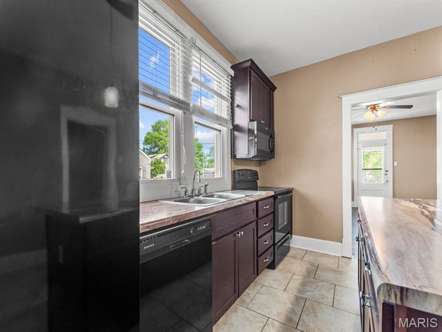 210 E Laurel Street, Millstadt, IL 62260