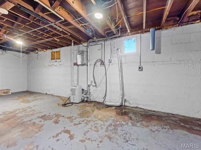210 E Laurel Street, Millstadt, IL 62260