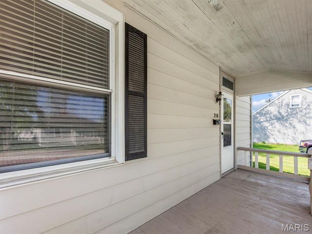 210 E Laurel Street, Millstadt, IL 62260
