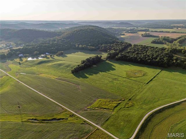 161 Van Booven Lane, Hermann, MO 65041