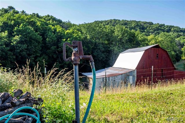 161 Van Booven Lane, Hermann, MO 65041