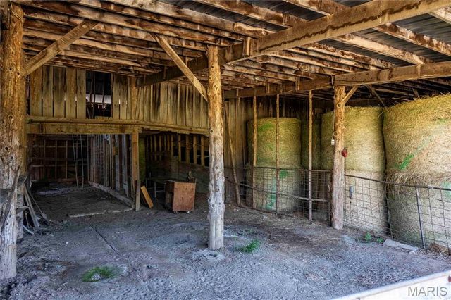 161 Van Booven Lane, Hermann, MO 65041