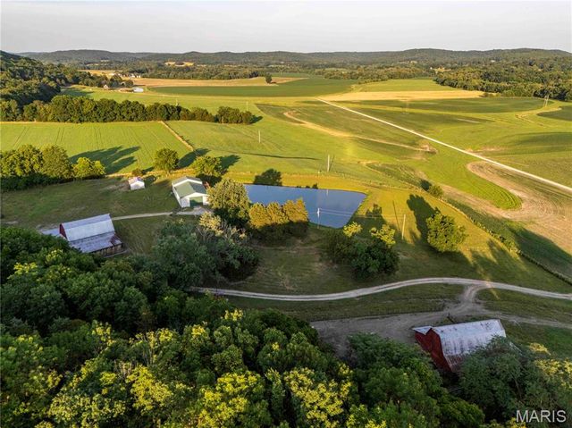 161 Van Booven Lane, Hermann, MO 65041