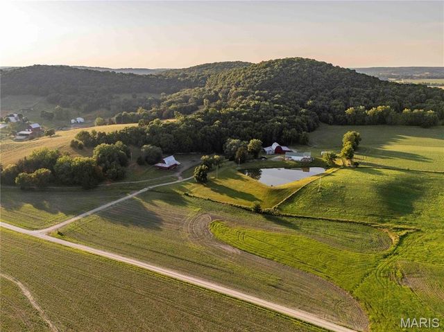 161 Van Booven Lane, Hermann, MO 65041