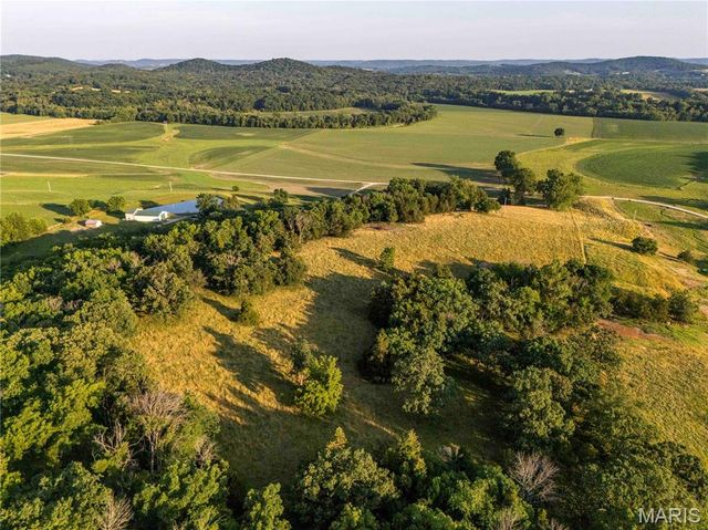 161 Van Booven Lane, Hermann, MO 65041