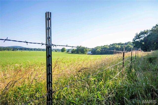 161 Van Booven Lane, Hermann, MO 65041