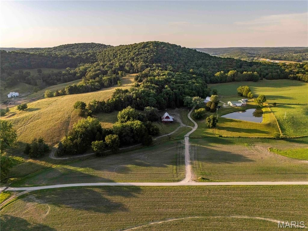 161 Van Booven Lane, Hermann, MO 65041