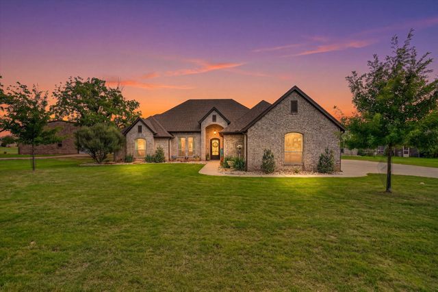 4103 King Air Court, Granbury, TX 76049