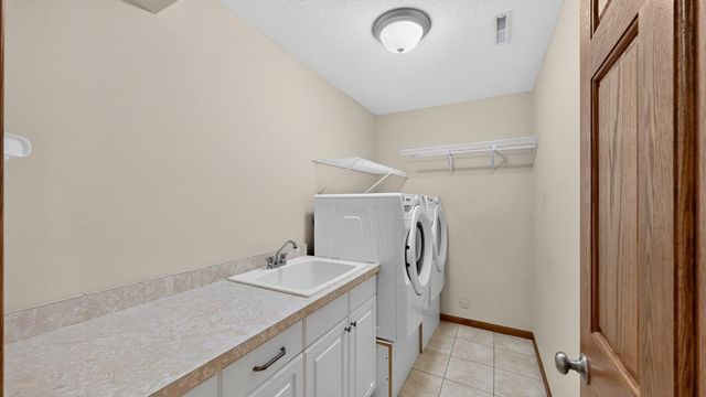 5211 Florence Drive NW, Rochester, MN 55901