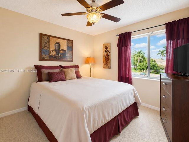 532 NW 208th Terrace, Pembroke Pines, FL 33029