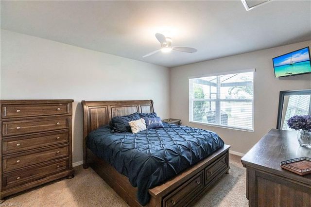 2716 Merida LN, Cape Coral, FL 33909