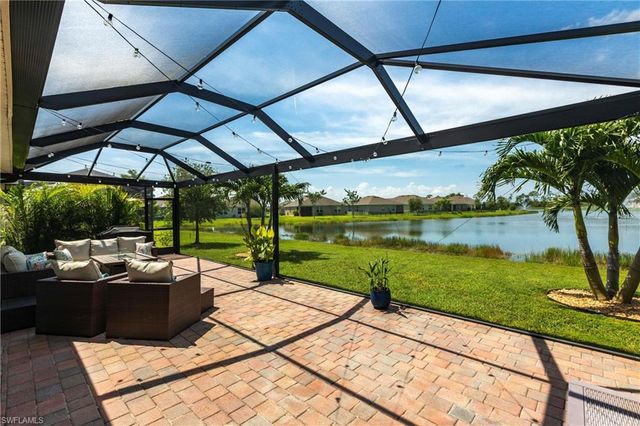 2716 Merida LN, Cape Coral, FL 33909