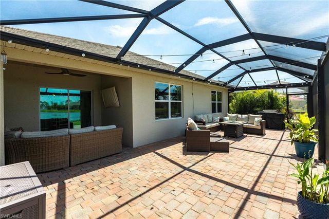 2716 Merida LN, Cape Coral, FL 33909