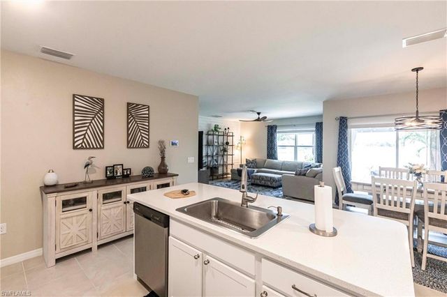 2716 Merida LN, Cape Coral, FL 33909