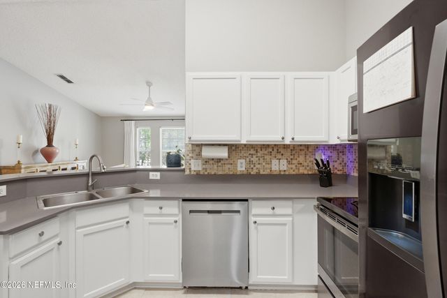 27 JARDIN DE MER Place 27, Jacksonville Beach, FL 32250