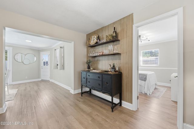 1611 6TH Avenue N, Jacksonville Beach, FL 32250