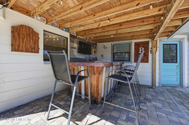 1611 6TH Avenue N, Jacksonville Beach, FL 32250