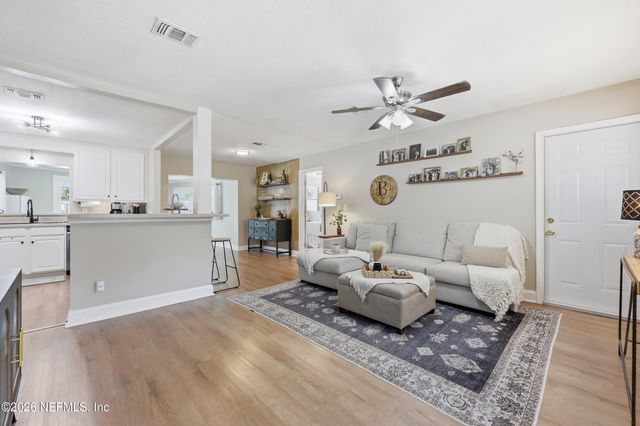 1611 6TH Avenue N, Jacksonville Beach, FL 32250