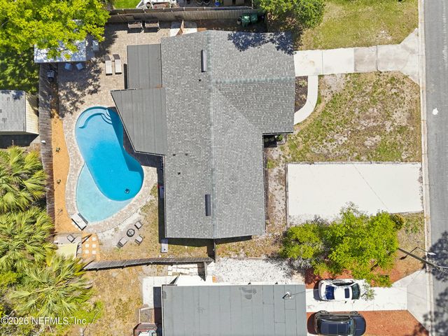 1611 6TH Avenue N, Jacksonville Beach, FL 32250